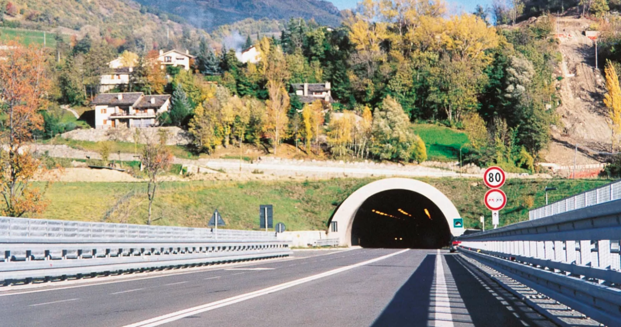 Chiusure notturne al Traforo del Gran San Bernardo: lavori nella galleria Les Toules