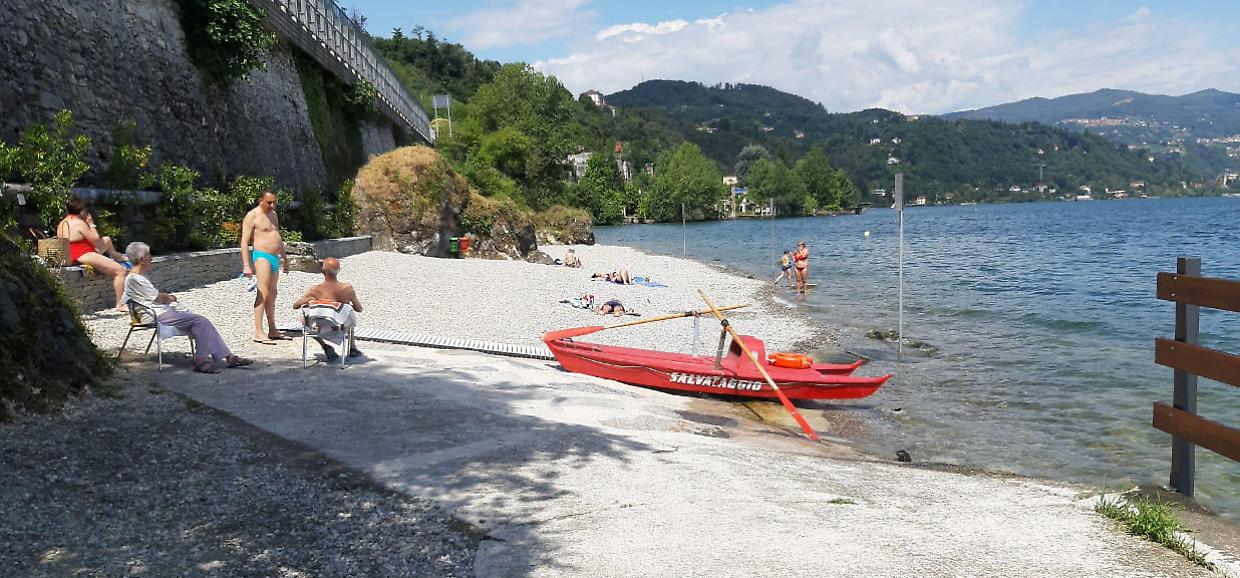 Balneazione vietata alla spiaggia delle Rocchette di Arona