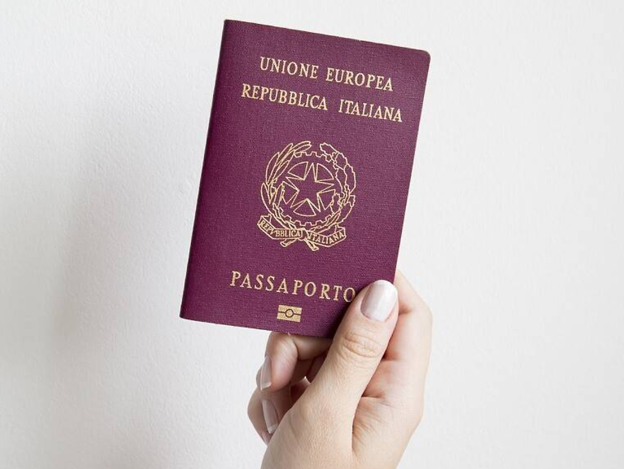 Passaporti, da oggi stop al bollettino postale: cambia il pagamento