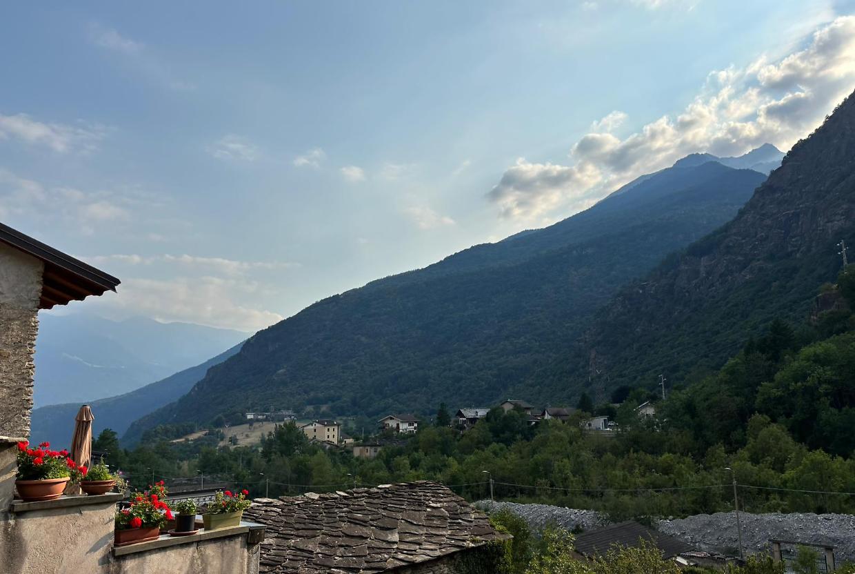 La montagna fa scientificamente bene alla salute: scopri come il tuo sangue cambia in alta quota