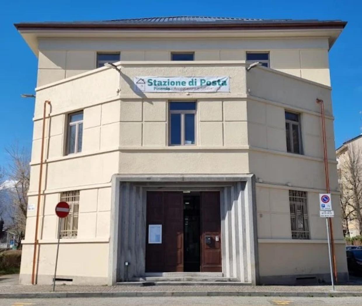 Pinerolo: apre il nuovo dormitorio maschile nell'ex caserma