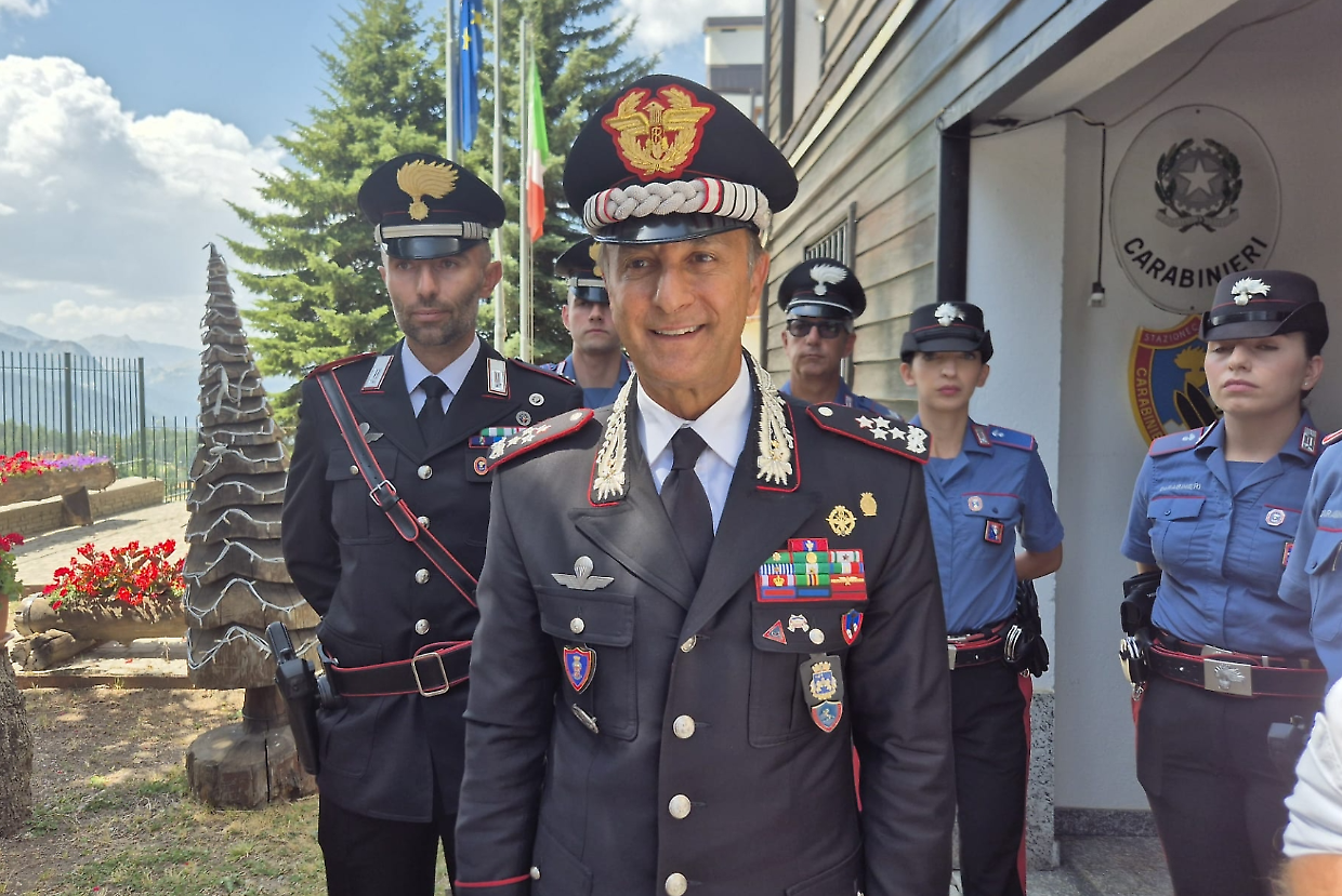 Il comandante dell'Arma dei carabinieri, generale Salvatore Luongo, a Sestriere
