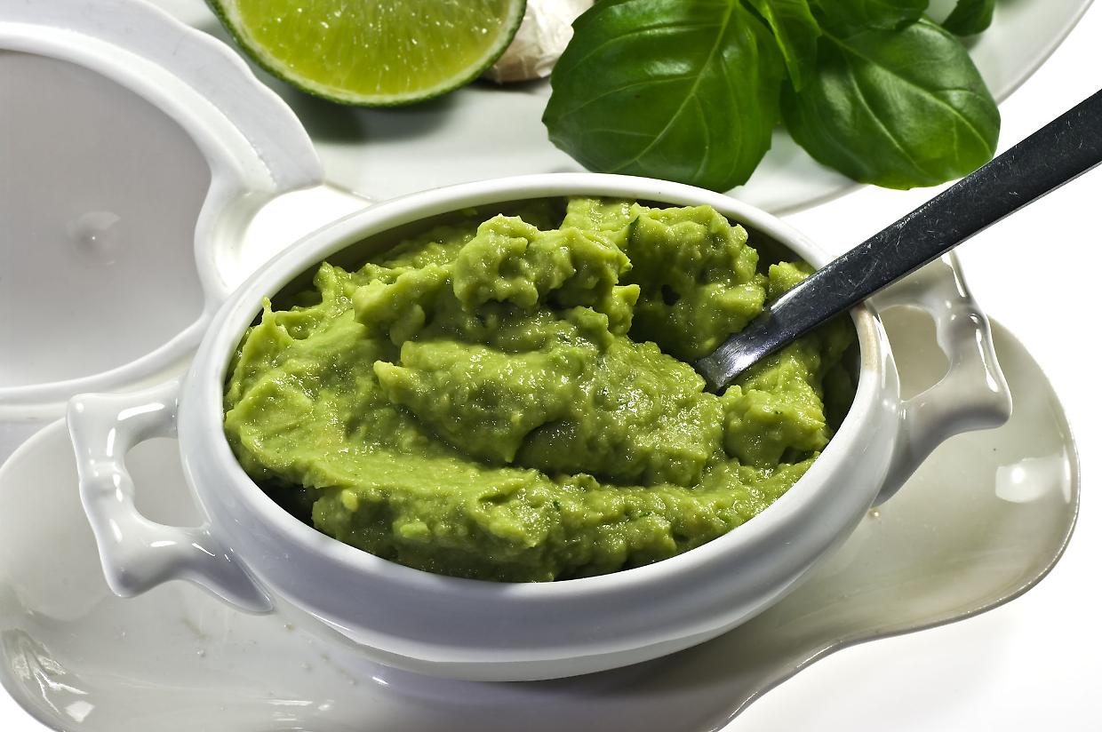 Un 55enne del Torinese indagato per la morte di una donna in Sardegna che aveva consumato salsa guacamole