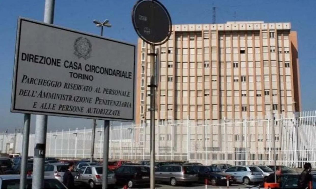 Torino, accoltella un uomo in strada: fermato un 41enne per tentato omicidio