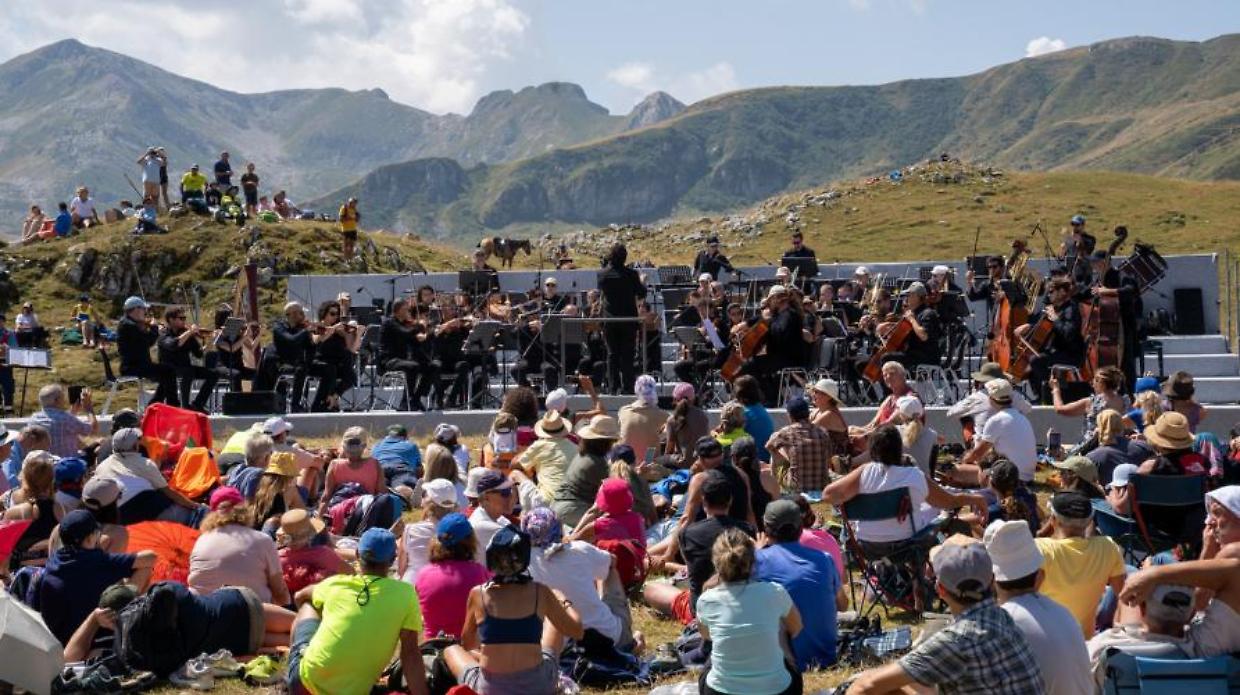 Tra musica e montagna, si sono presentati in 15mila al concerto di Ferragosto