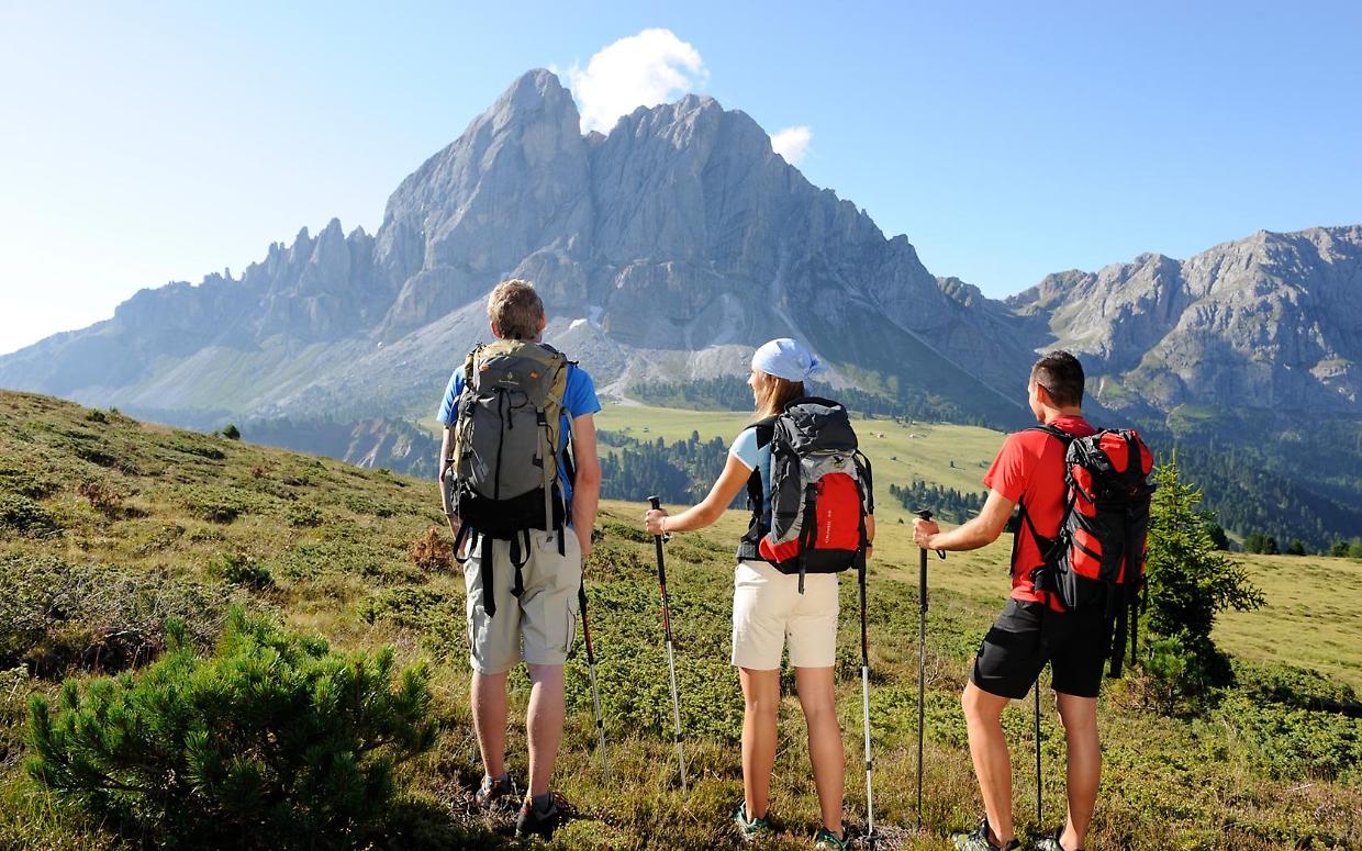 Escursioni in sicurezza: le 5 regole fondamentali per chi va in montagna