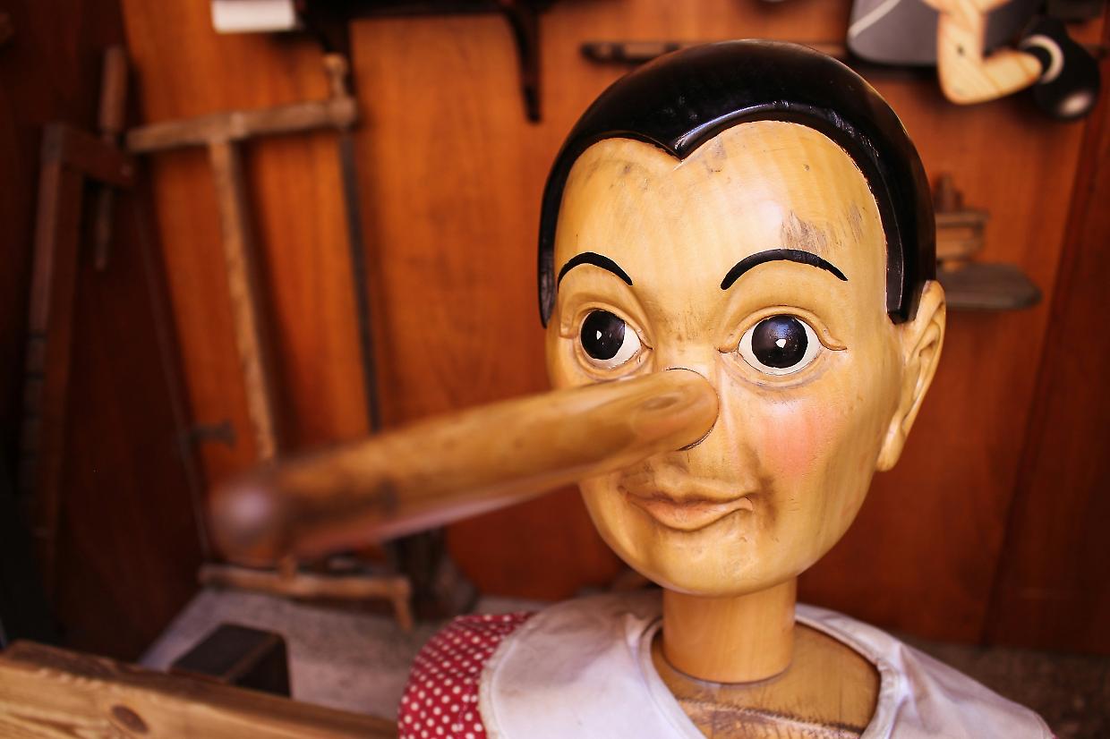 Come smascherare un bugiardo: le 10 frasi tipiche di chi sta mentendo