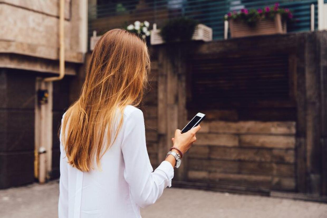 Molesta una donna durante l’affidamento ai servizi sociali: “Ho avuto il numero da una chat di feticisti”