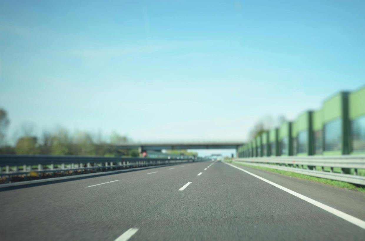 Autostrade a 150 km/h: la Repubblica Ceca avvia la sperimentazione sul limite di velocità più alto d’Europa