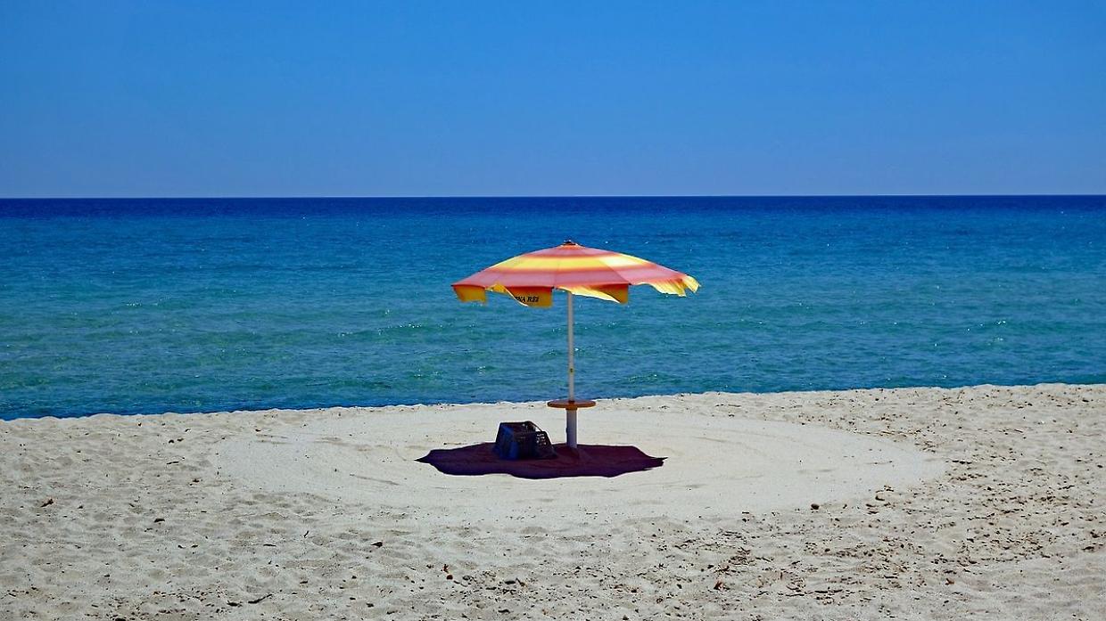 Chi controlla le spiagge italiane? Tra stabilimenti e mare che sale