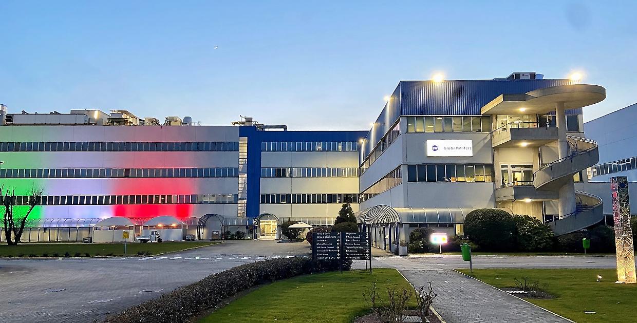 Incidente sul lavoro a Novara: operaio trent'enne precipita da oltre 5 metri. È grave
