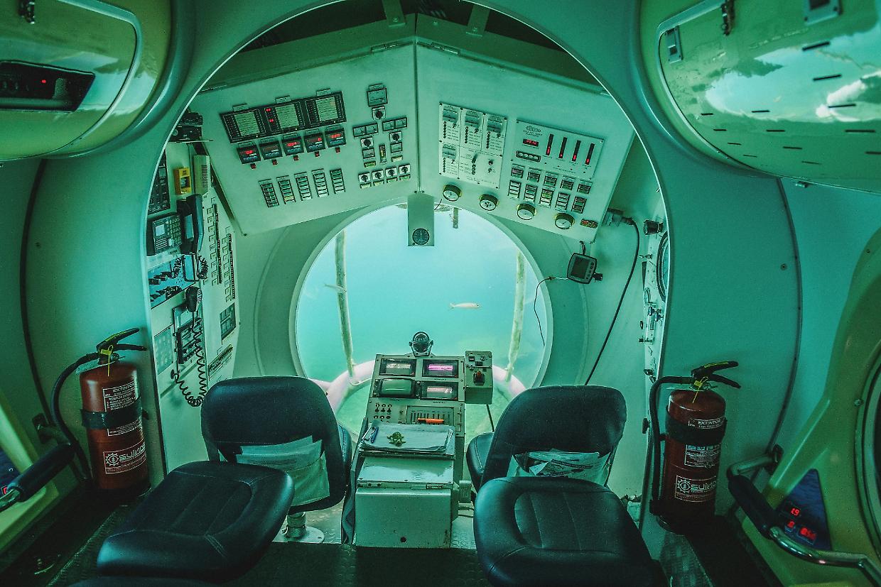 La nuova arma subacquea della Royal Navy: il Regno Unito lancia il primo sottomarino autonomo