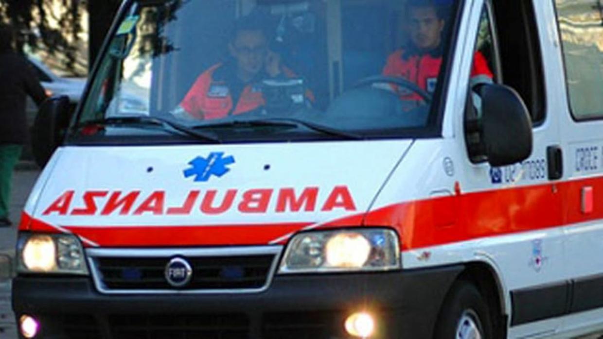 Biellese, parapendio perde quota a Pray: trentenne in ospedale dopo la caduta