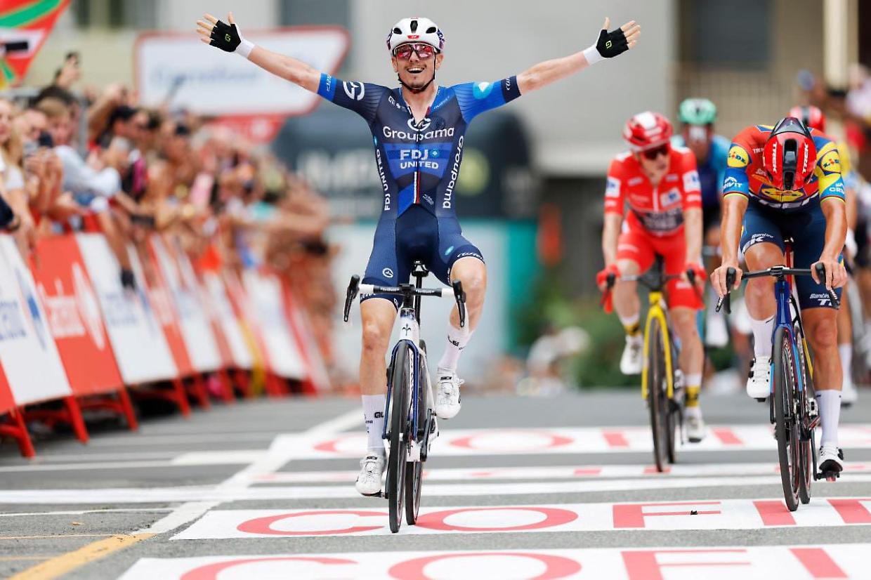 Vuelta 2025: Gaudu vince la terza tappa a Ceres, Vingegaard sempre in maglia rossa