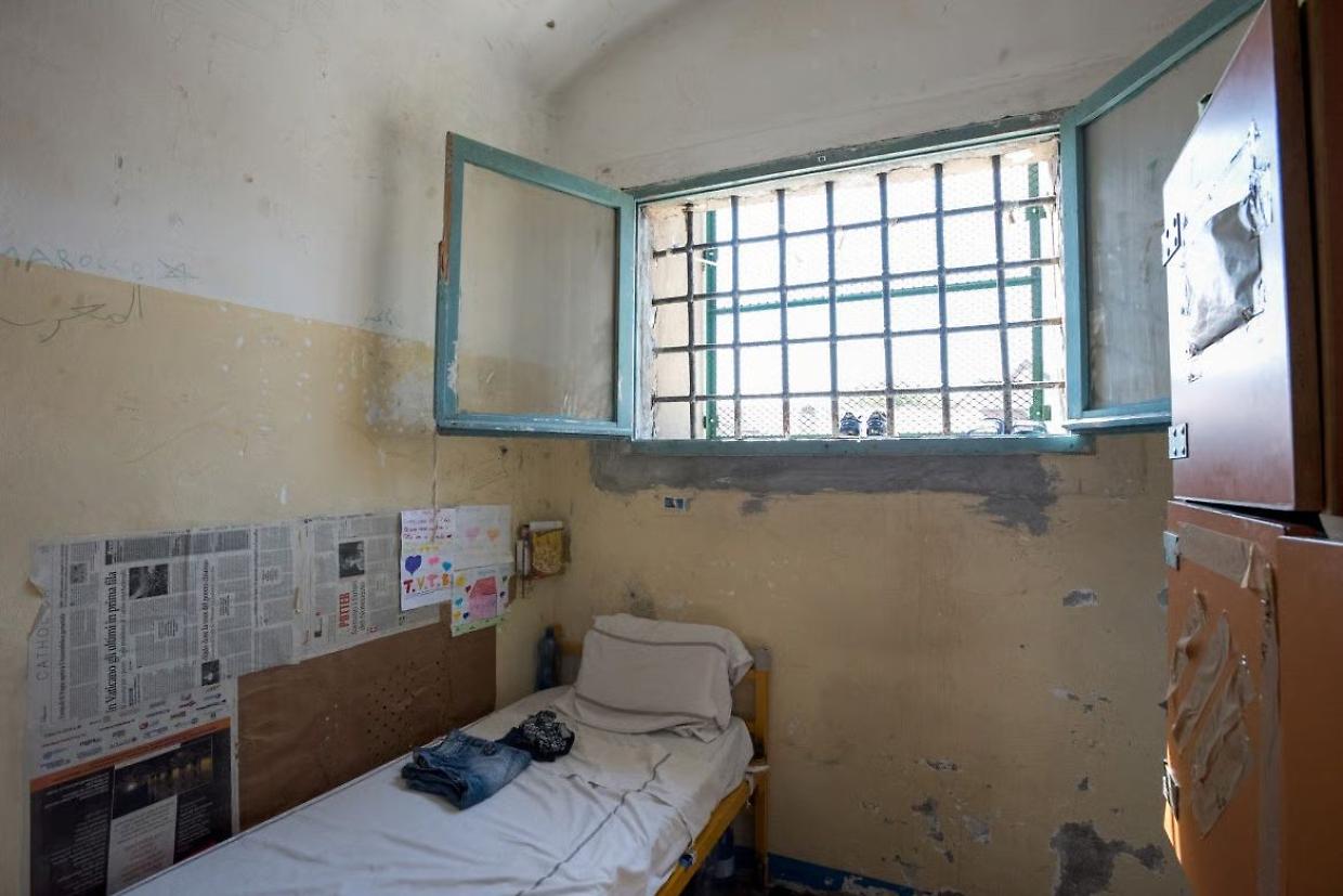 Torino, il carcere scoppia, lui esce: i giudici citano la Costituzione