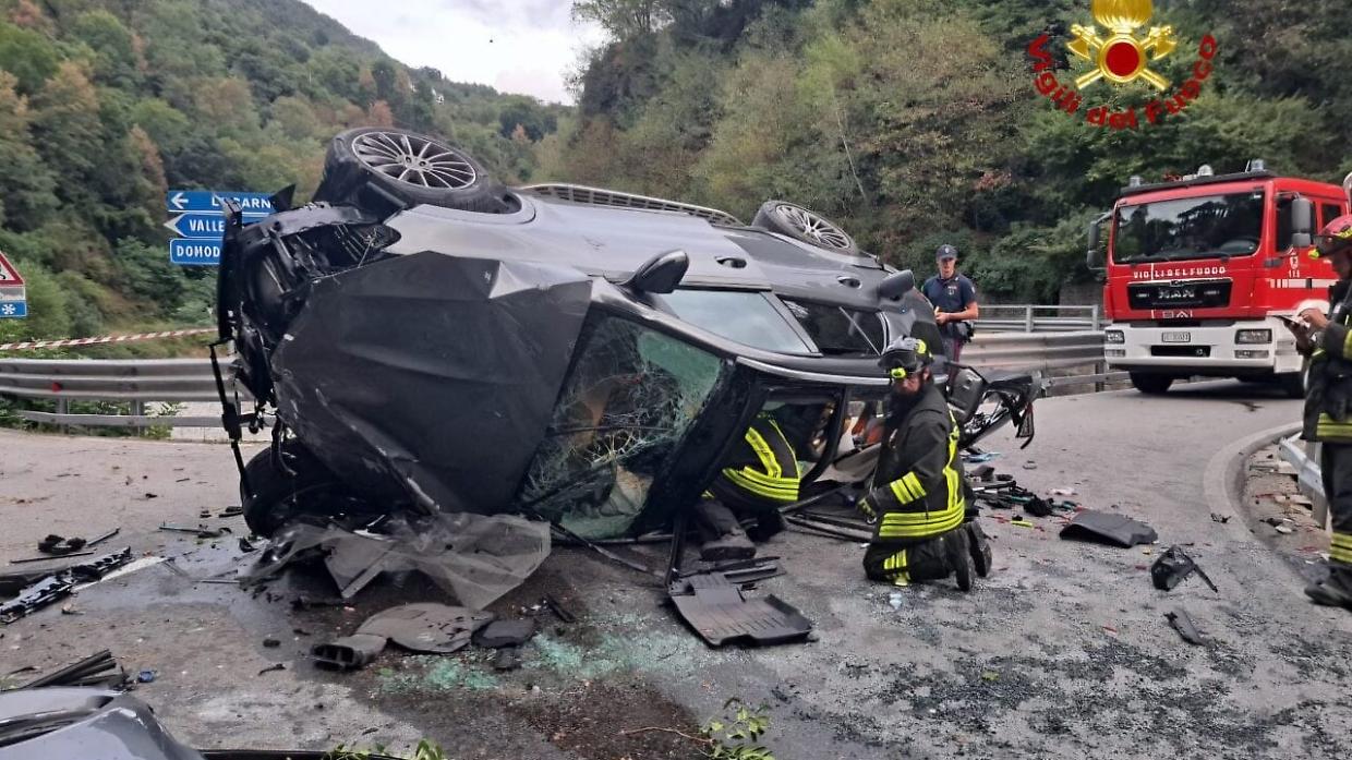 Masera, auto precipita per 20 metri: donna ferita sul ponte del Melezzo
