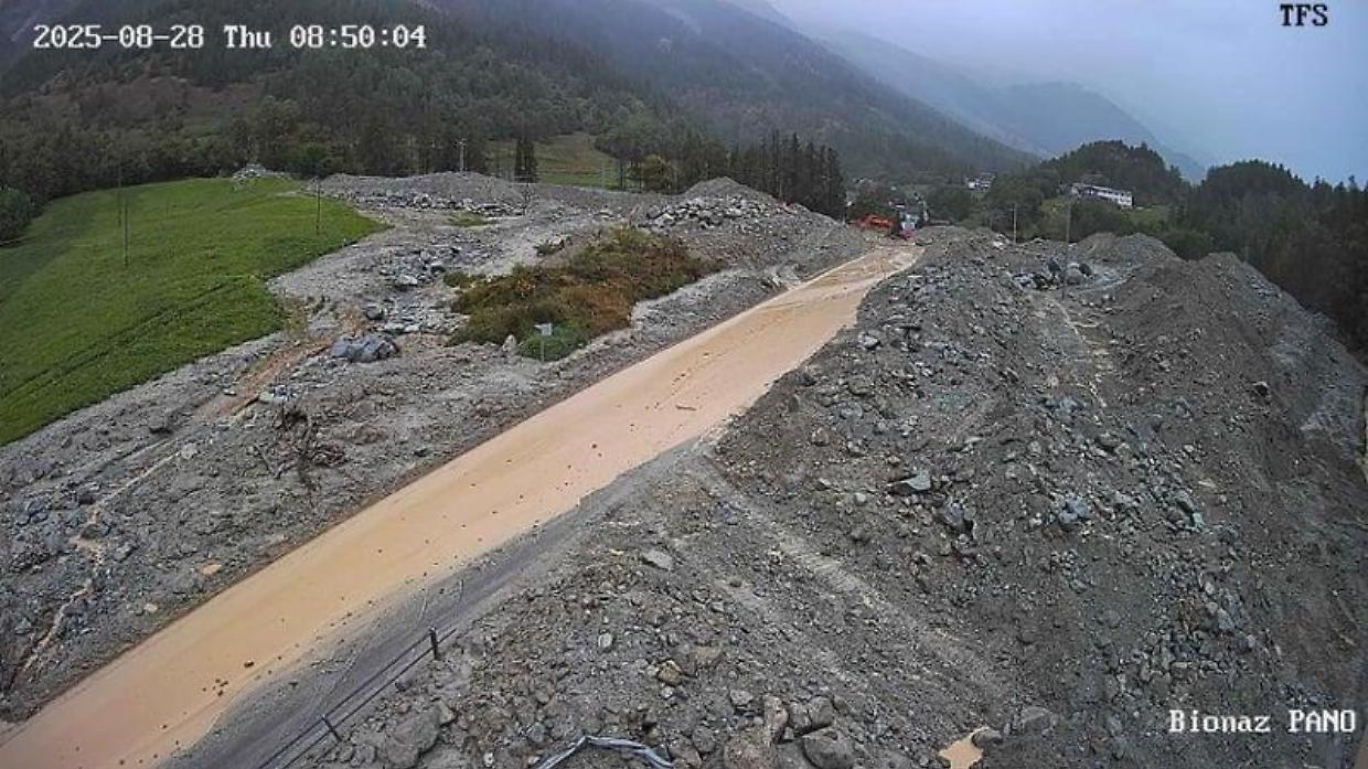 Strada regionale di Bionaz nuovamente chiusa per colata detritica