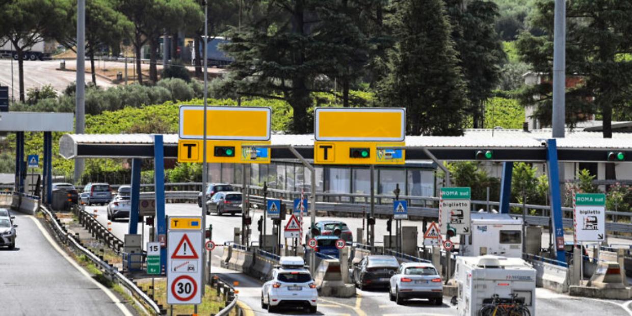 Traffico da bollino rosso nel weekend del 29–31 agosto: consigli per evitare code