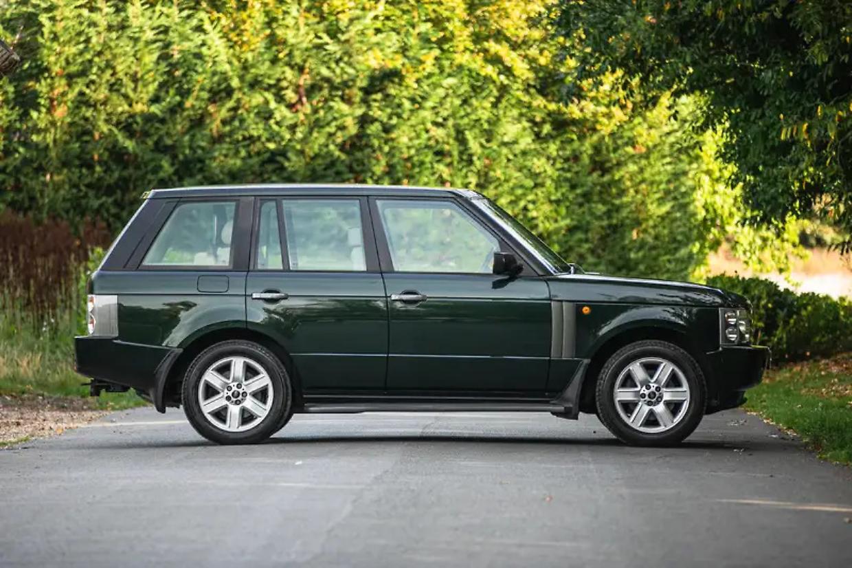 Range Rover della Regina Elisabetta venduta all’asta a prezzo record