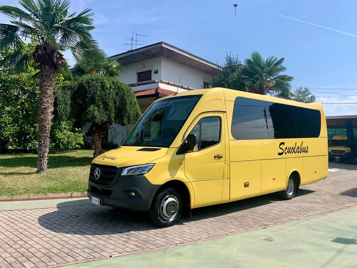 Mazzè, trasporto scolastico garantito fino al 2027: il Comune investe 104mila euro e affida il servizio all’Aat