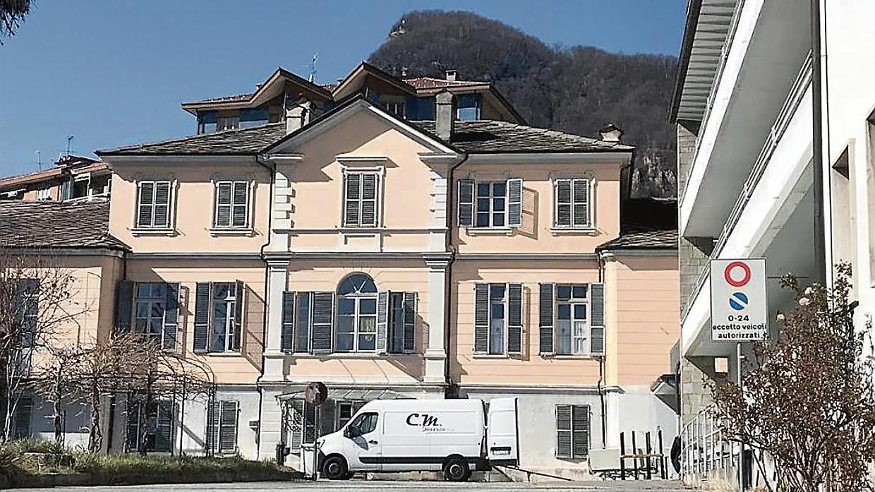 Pont Canavese, l'ex ospedale messo all'asta: il prezzo sale a 507 mila euro