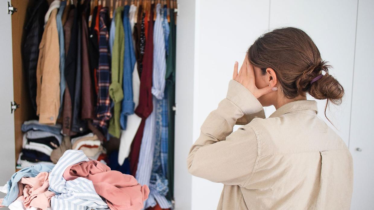 Cambio di stagione: come mettere ordine nell’armadio e ritrovare lo stile