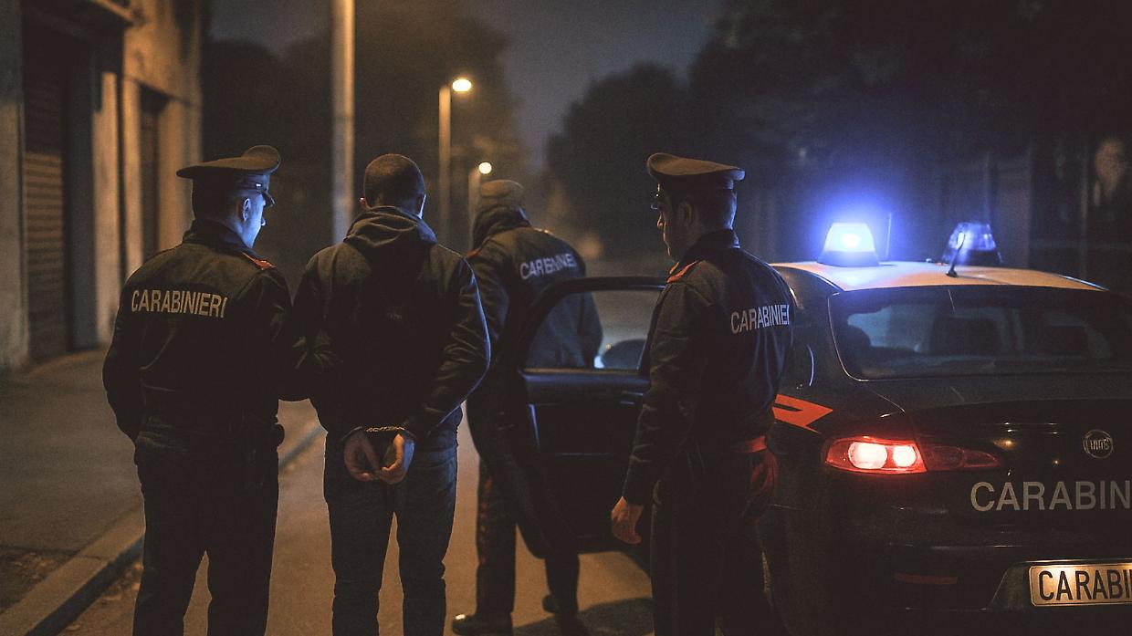 Torino, perseguita l’ex moglie e danneggia la sua auto: arrestato in Barriera di Milano