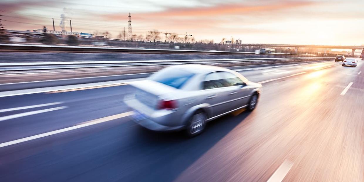 Svizzera, a 225 km/h dove il limite è 100: denunciata 22enne italiana