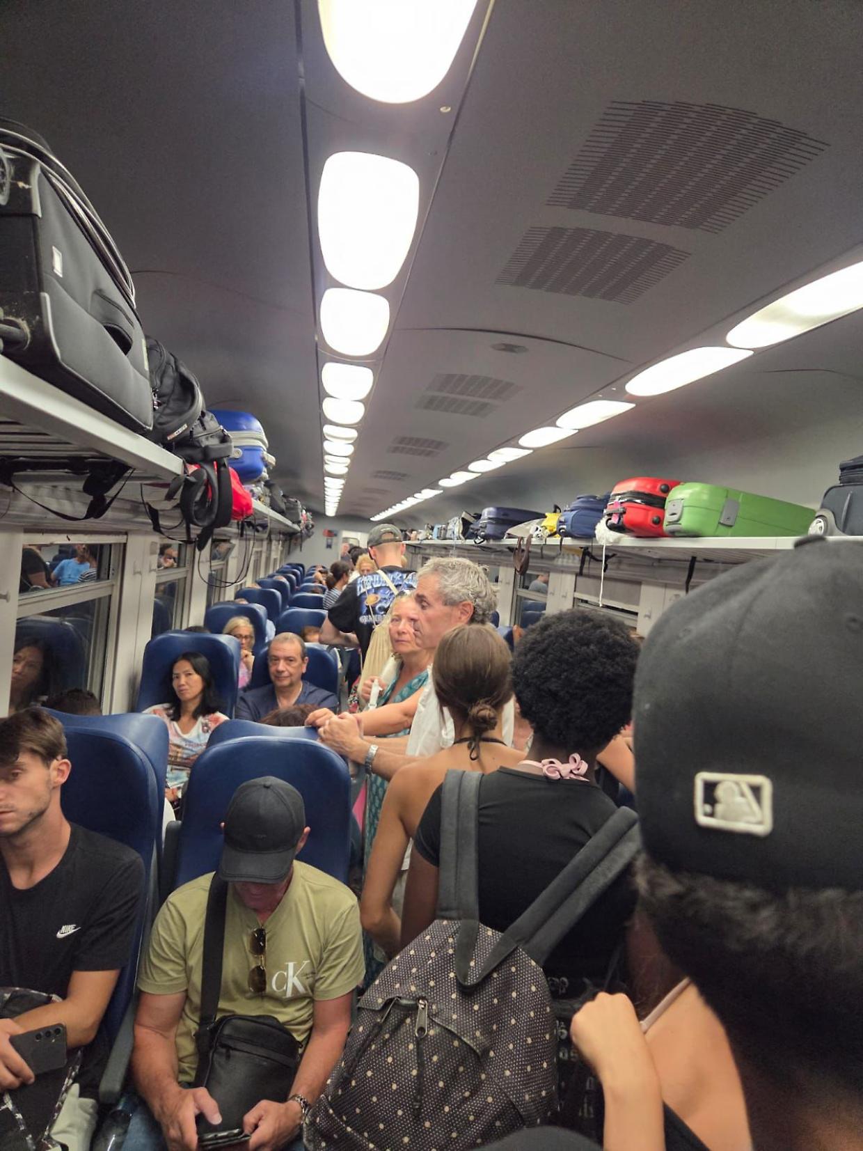 «Il mio viaggio da incubo».  Il racconto sul treno per Torino