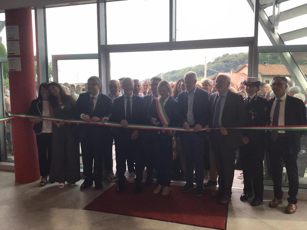 Cuorgnè dedica il laboratorio informatico al professor Gennaro