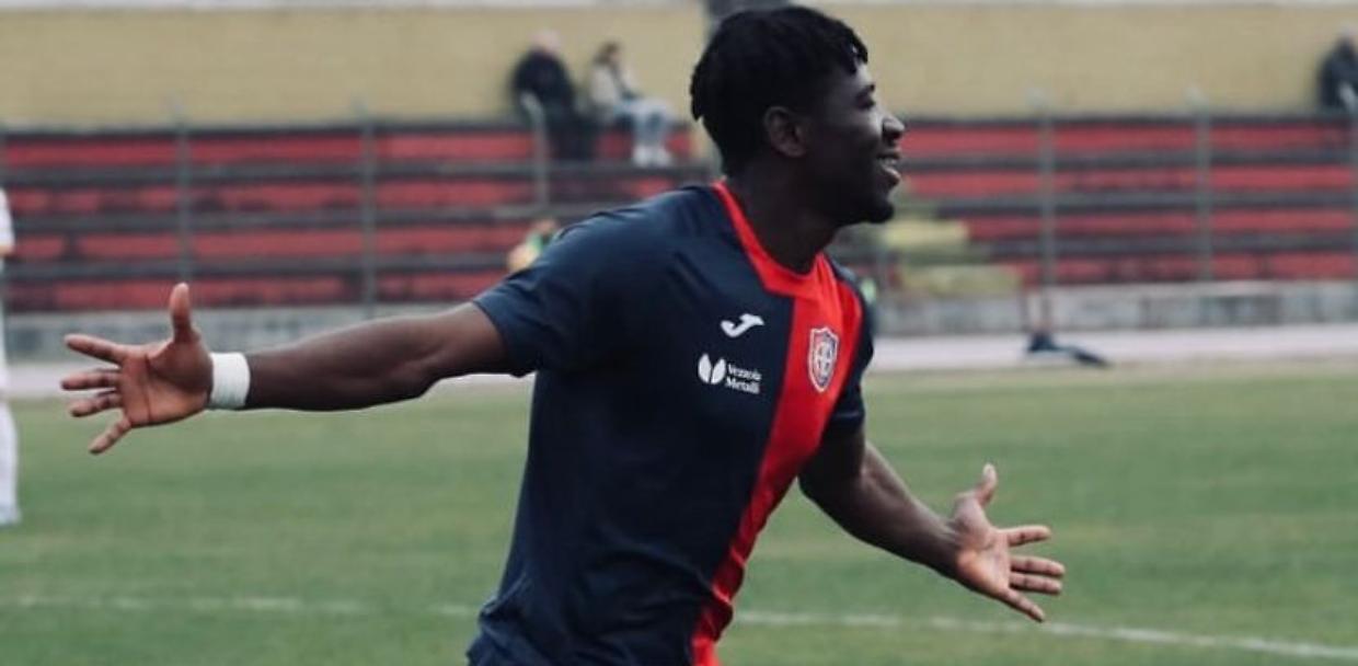 "Scimmia, scimmia": cori razzisti, silenzio in campo