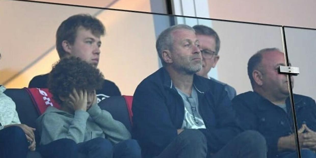 Chelsea accusato di 74 violazioni risalenti all'era Abramovich: arriva il rischio di sanzioni