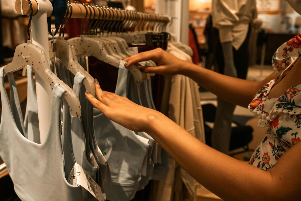 Inditex, primo semestre 2025 in crescita: ricavi a 18,4 miliardi e titolo in ripresa in Borsa