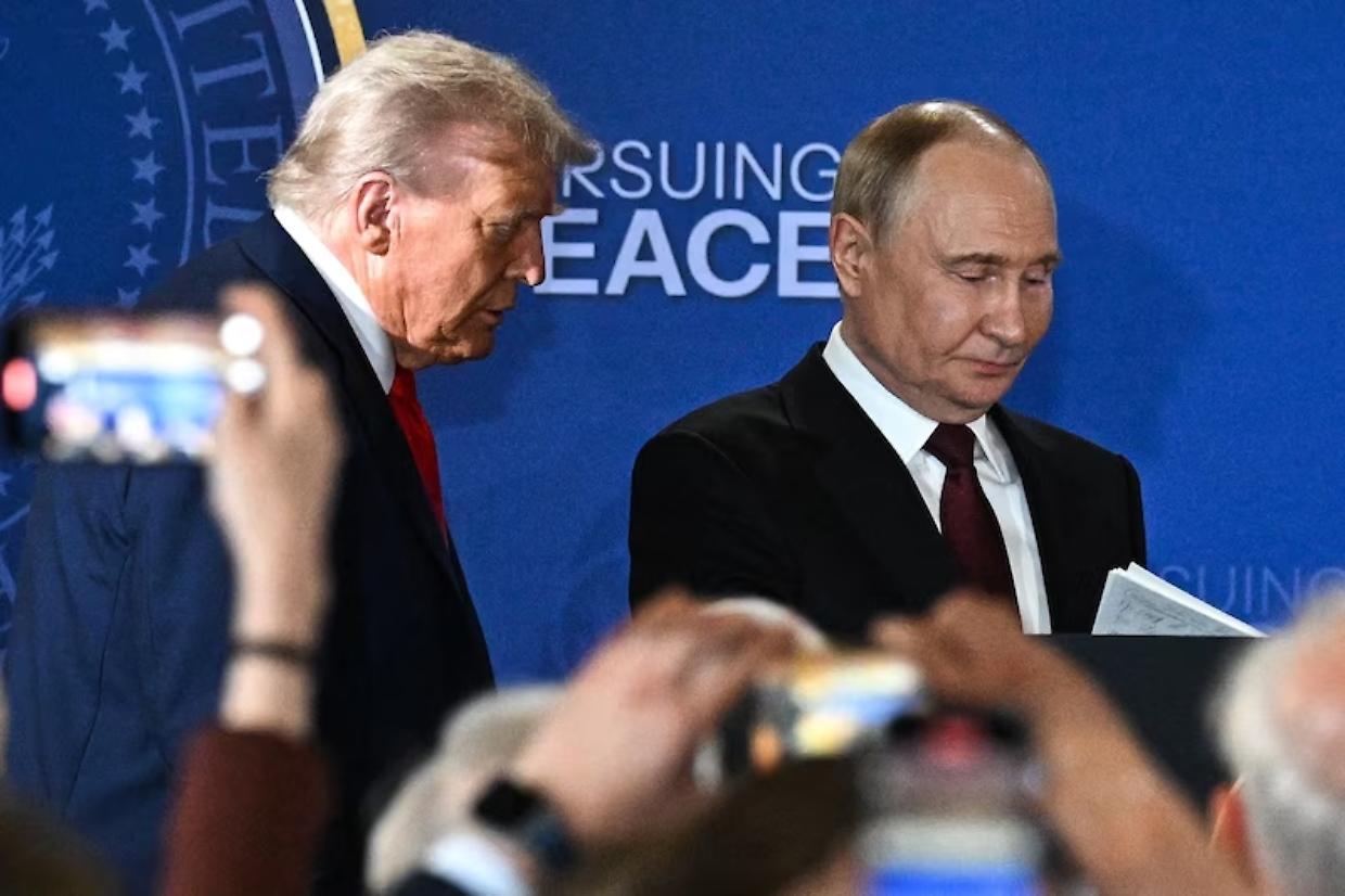 Trump: “Sanzioni più dure alla Russia solo se la NATO smette di comprare il suo petrolio”