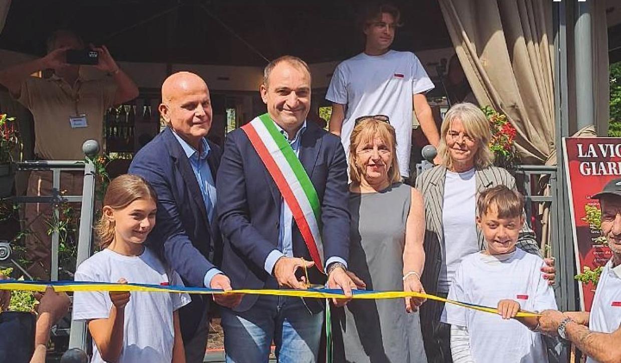 Riapre il gazebo atteso da dieci anni: «Un presidio nel cuore del giardino»