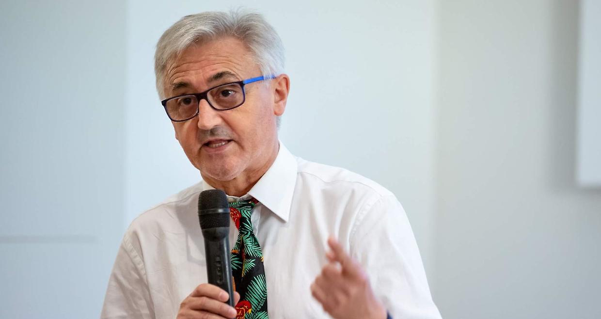 Caso Silvio Viale: la Procura archivia 6 pazienti su 10. E il ginecologo sceglie il rito abbreviato