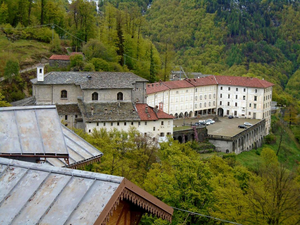 Equinozio nel bosco: cinema, letteratura e natura al Santuario di San Giovanni d'Andorno