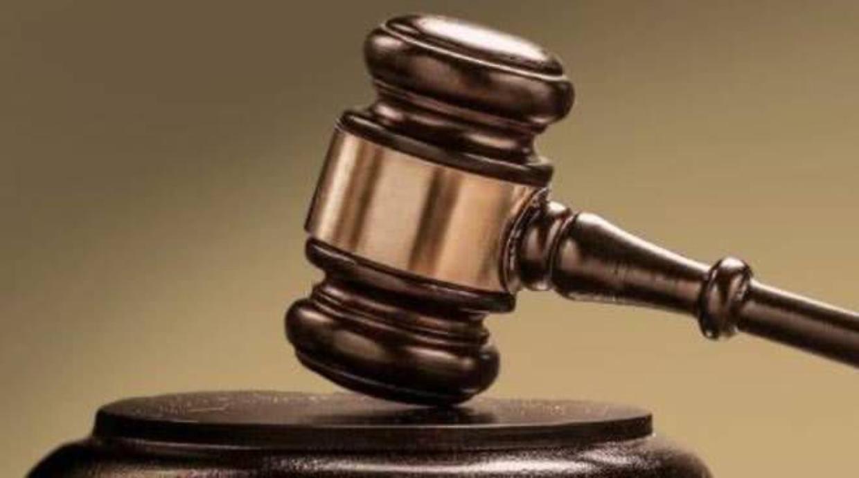 Amniocentesi e infezione, chiesti 4 mesi per il ginecologo: assoluzione per la figlia