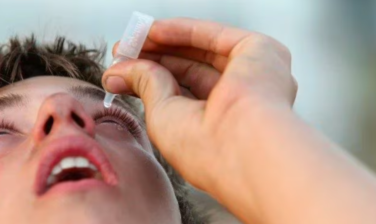 Addio occhiali? Un collirio potrà combatte la presbiopia