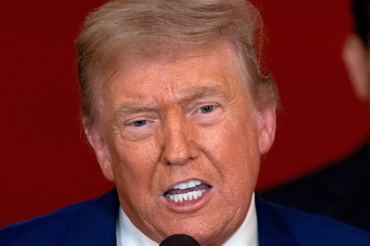 Trump fa causa al New York Times: “Diffamato per decenni, chiedo 15 miliardi”