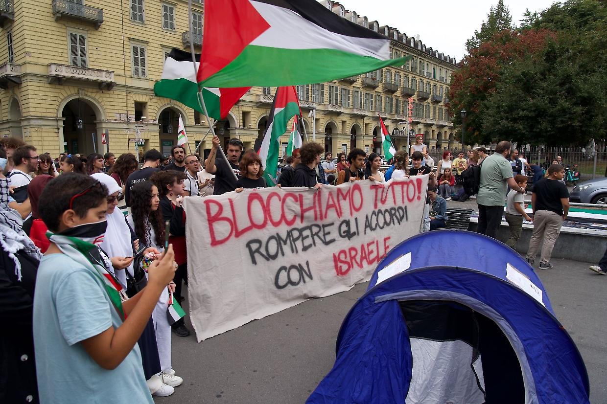 Hanno gettato la maschera (e lo capiscono anche i loro)