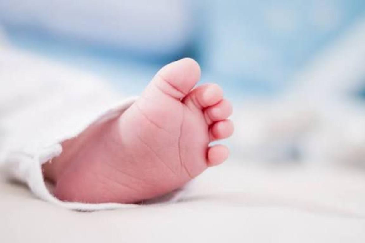 Bimba di 8 mesi muore durante il viaggio da Sardegna a Torino, famiglia sotto shock
