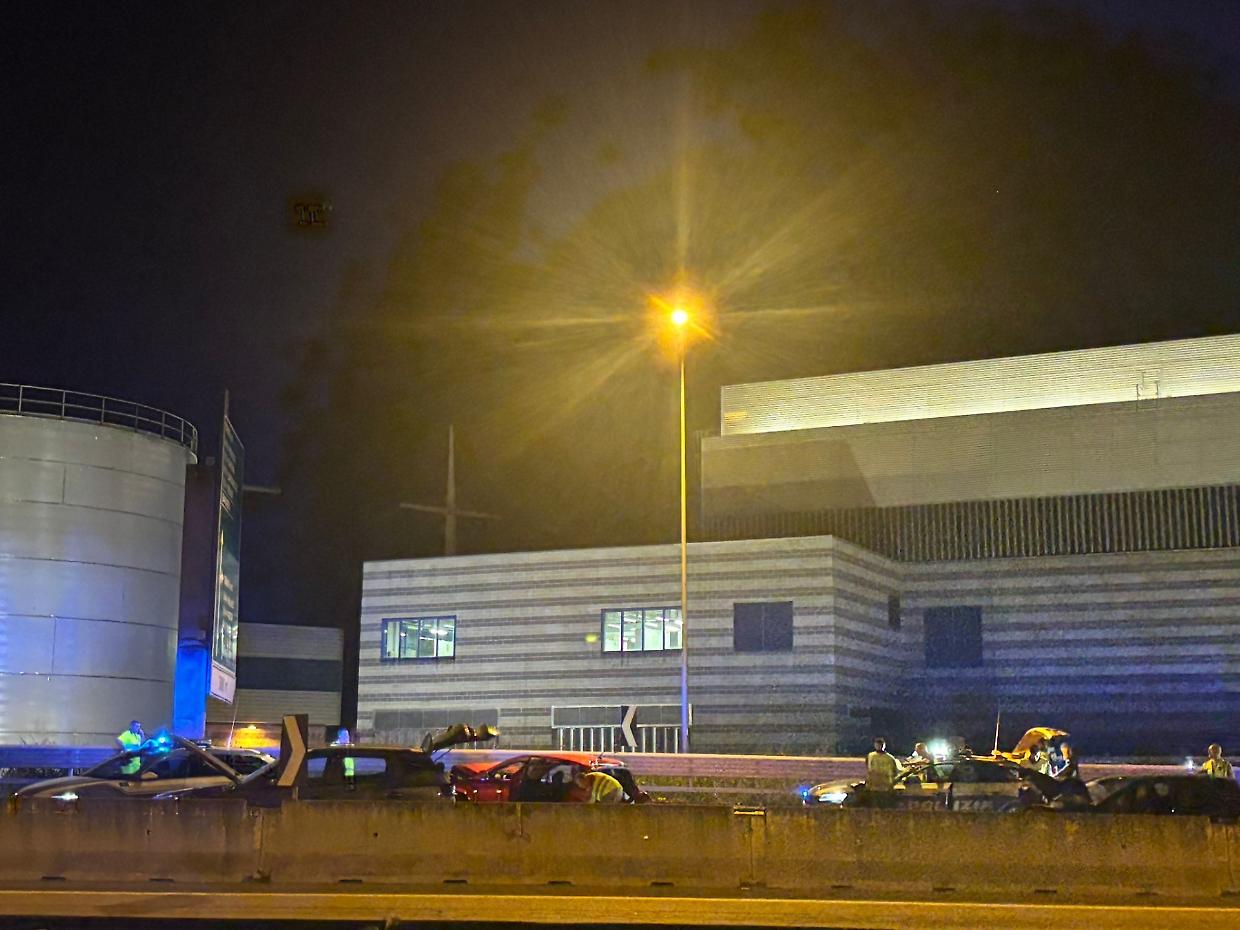 Schianto tra tre auto in tangenziale: muore una donna