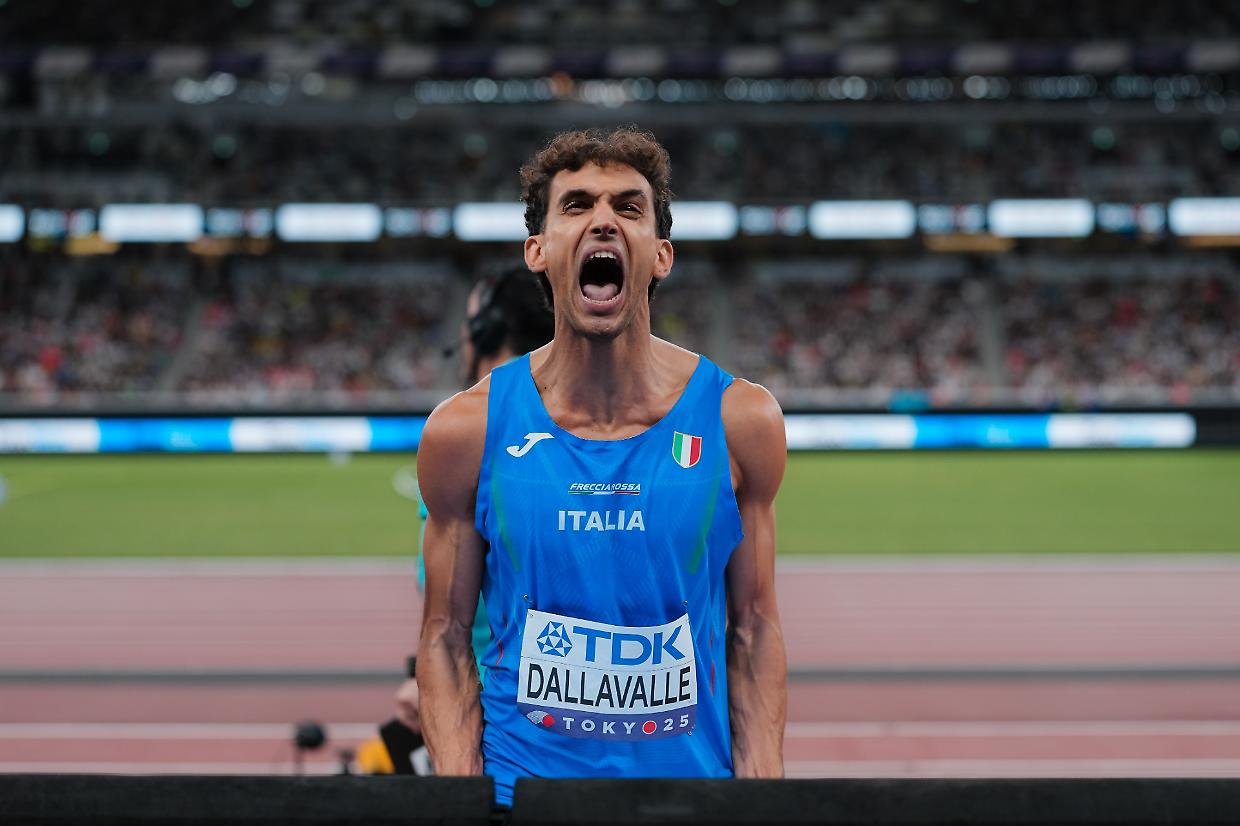 AI Mondiali di Tokyo Andrea Dallavalle fa il fenomeno e con 17,64 conquista l'argento nel salto triplo
