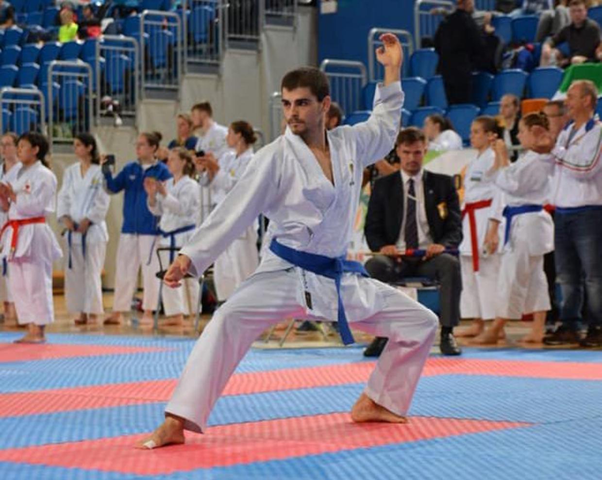 Karateka alla sbarra per maltrattamenti «La sua ex mi chiese di testimoniare e di dire che l'aveva colpita»