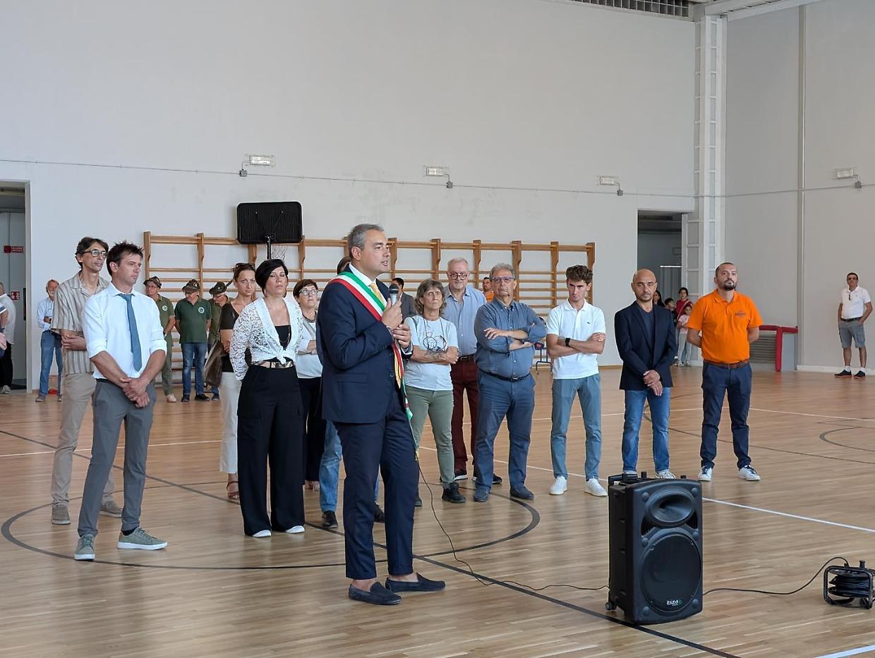 Trofarello completa il polo sportivo: inaugurata la palestra Sandro Pertini