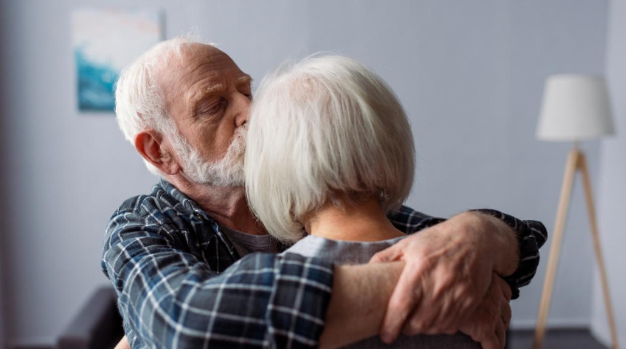 Alzheimer in Italia: 4 milioni di malati e caregiver sempre più soli