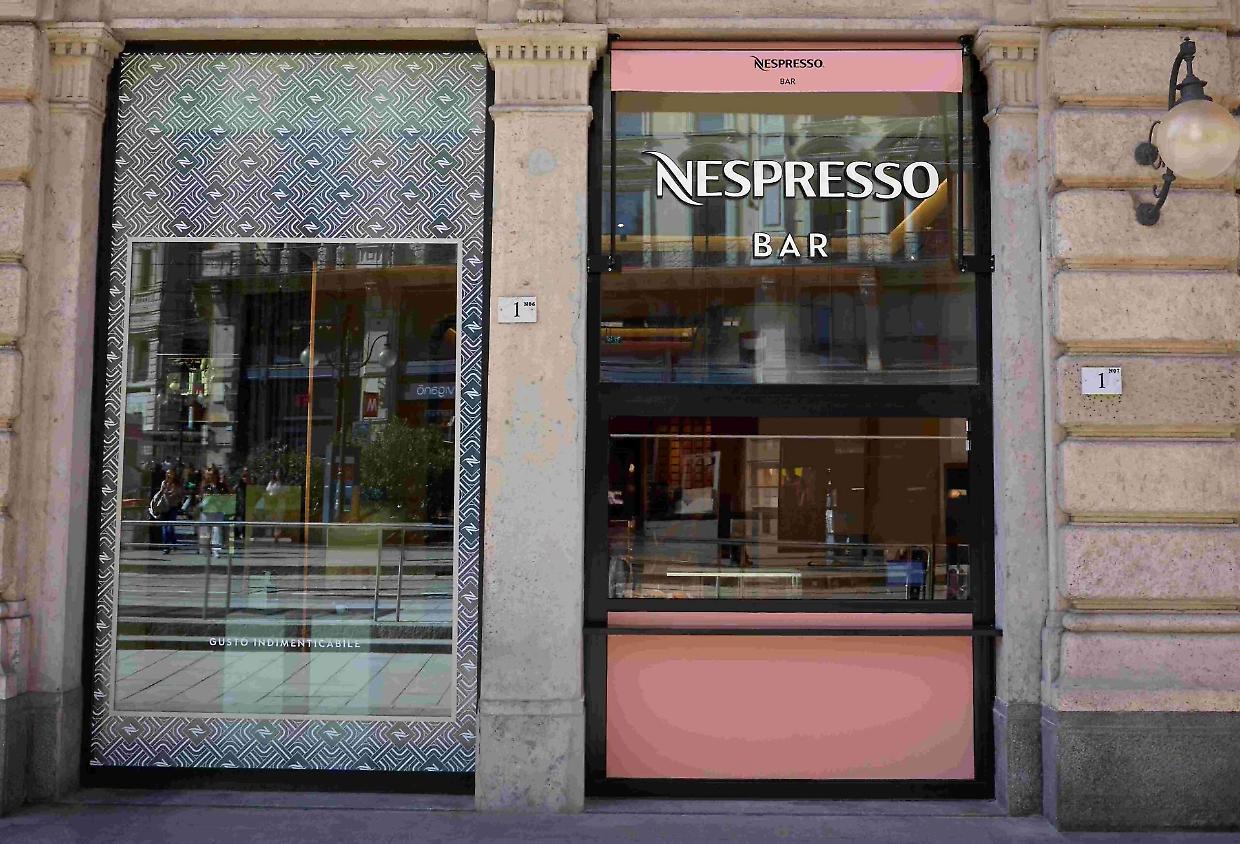 Nespresso apre il suo primo bar: dall’iconica capsula alla tazzina