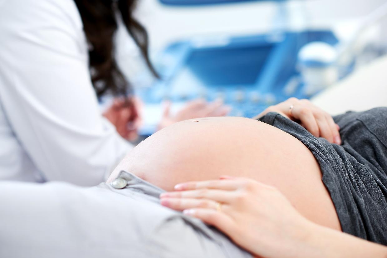 Gravidanza, dalla fisiologia alle complicanze: a Moncalieri un talk gratuito con gli specialisti
