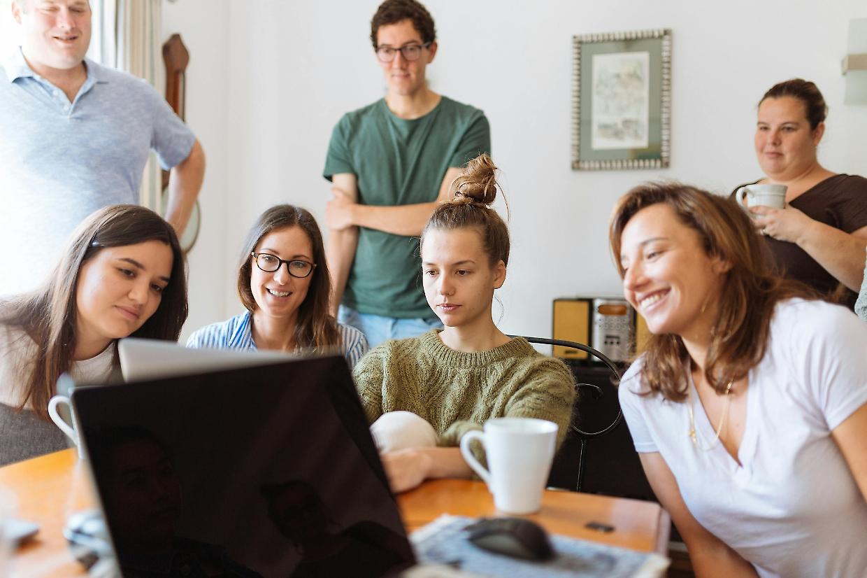 Mirafiori punta sui giovani: workshop, borse di studio e progetti artistici per rilanciare il quartiere